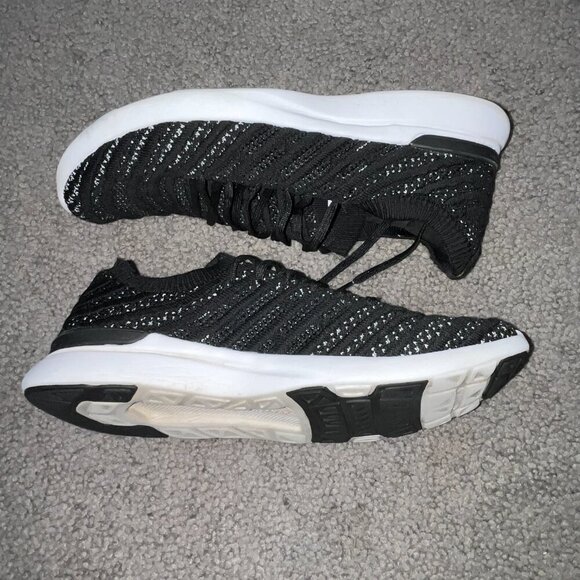 APL Athletic Propulsion Labs Women's Techloom Wave Runners Sz 10 Black White EUC - Picture 12 of 13